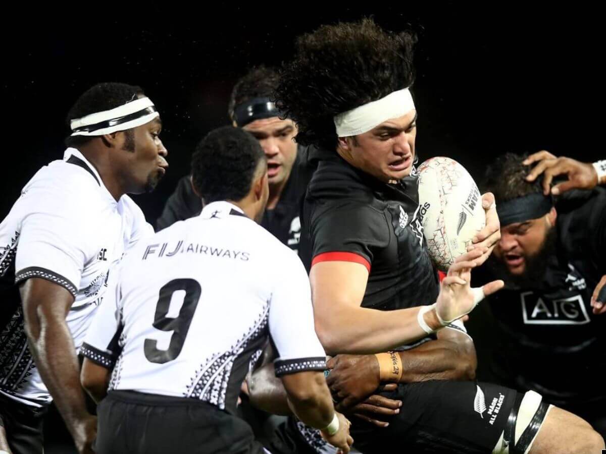 History: Flying Fijians Trounce the Maori All Blacks | TEIVOVO Rugby